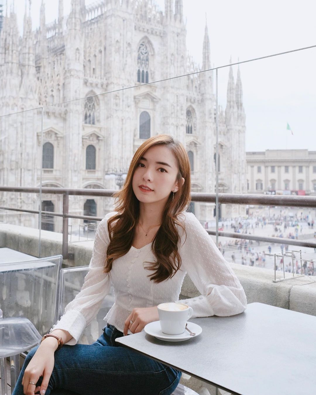  來杯咖啡配上Duomo Cathedral 的景色